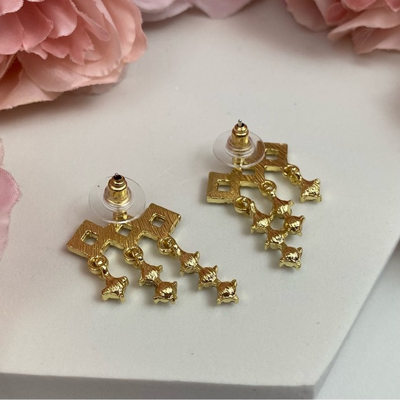 Diamond Shaped Crystal Earrings with Tassels - Picture 15 of 16